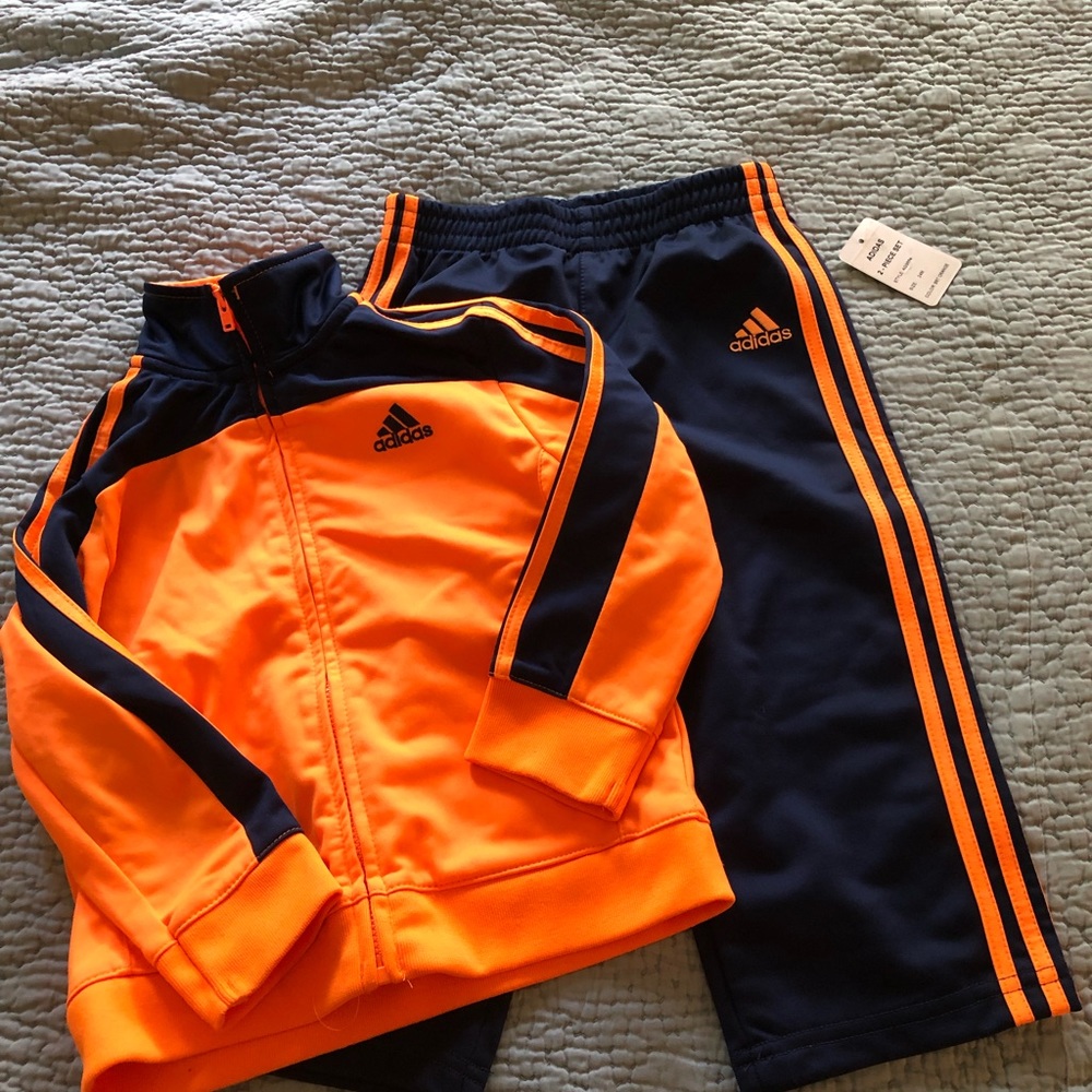 Boys 2t Adidas NWT sweatsuit